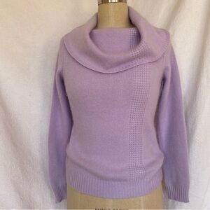 Lilac lambswool angora XS sweater.